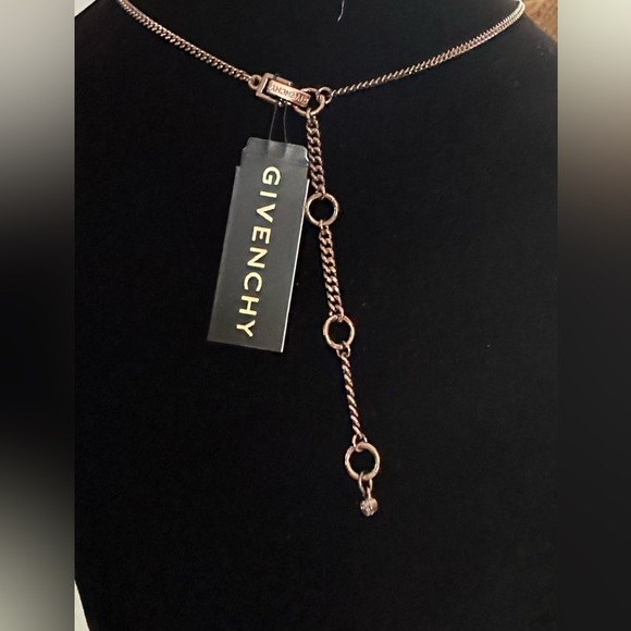 GIVENCHY Necklace - Picture 5 of 6
